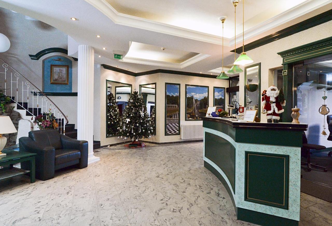 גובן Landgasthof & Hotel Waldow מראה חיצוני תמונה