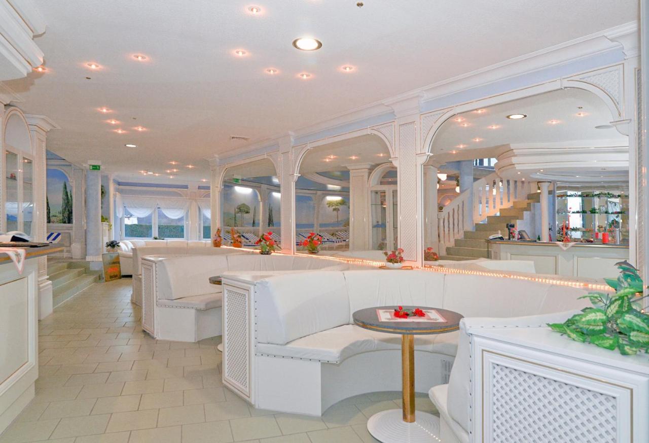 גובן Landgasthof & Hotel Waldow מראה חיצוני תמונה